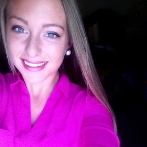 Bright pink button up with 3/4 sleeves